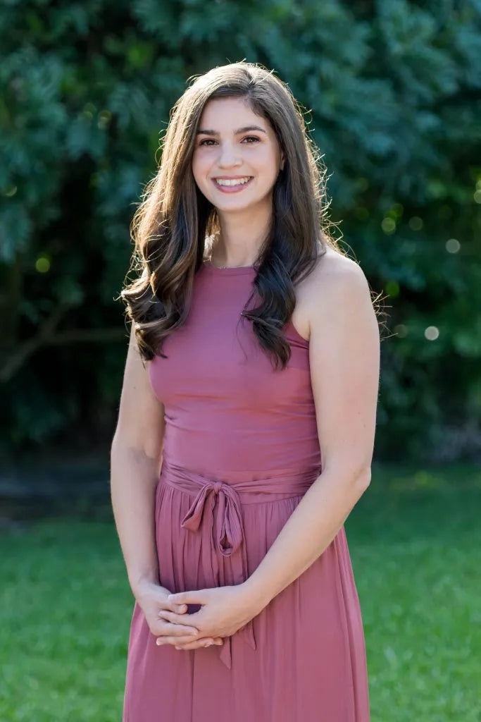 Creating a Healthy Sleep Foundation for Your Infant by: Stephanie Quinto Owner, Pediatric Sleep Consultant + Parent Coach Catching Dreams Sleep & Behavior Consulting